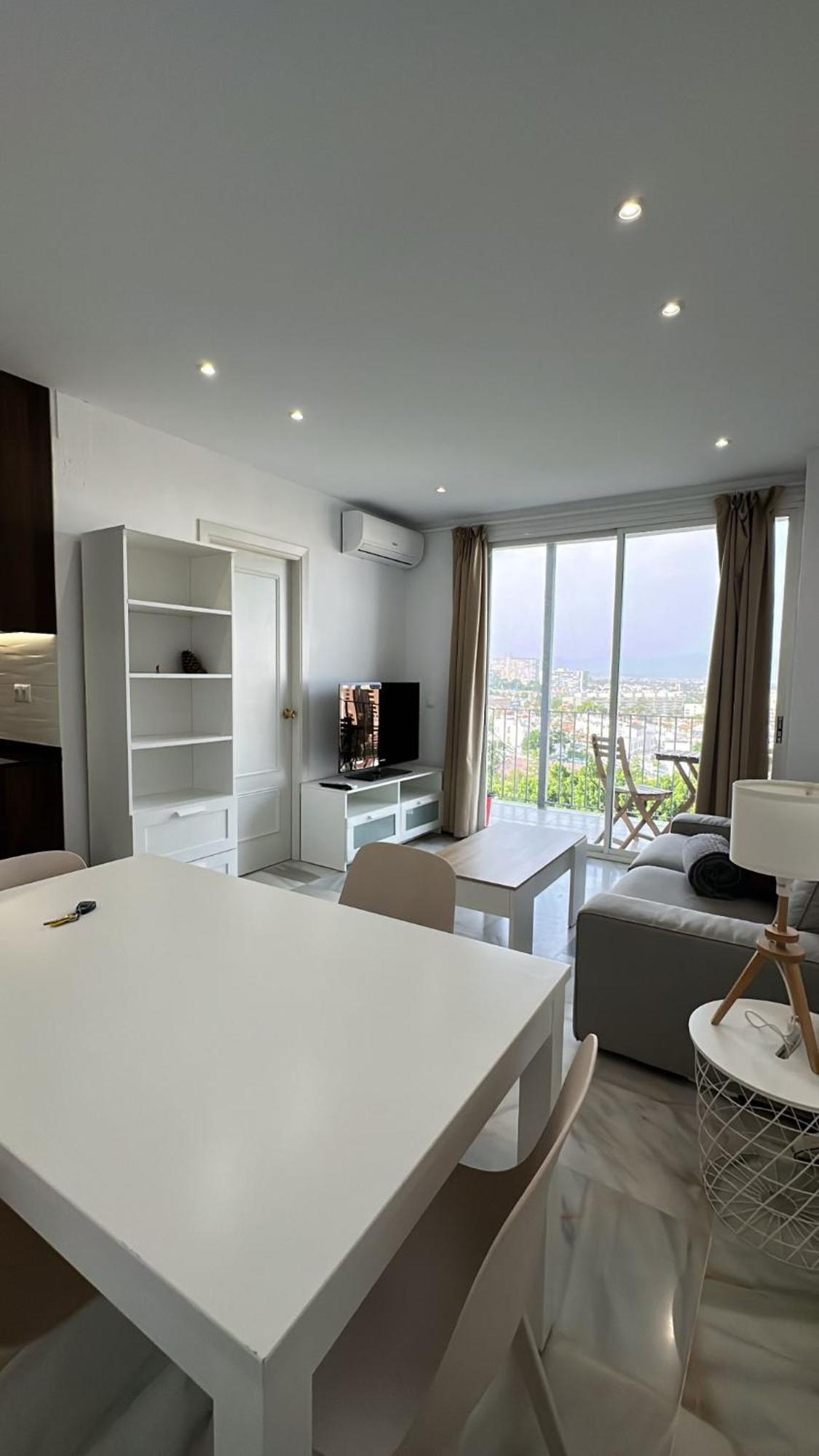 Apt Buenavista En Torremolinos Increibles Vistas Hacia Malaga 5Min Del Centro Y De La Playa Dış mekan fotoğraf