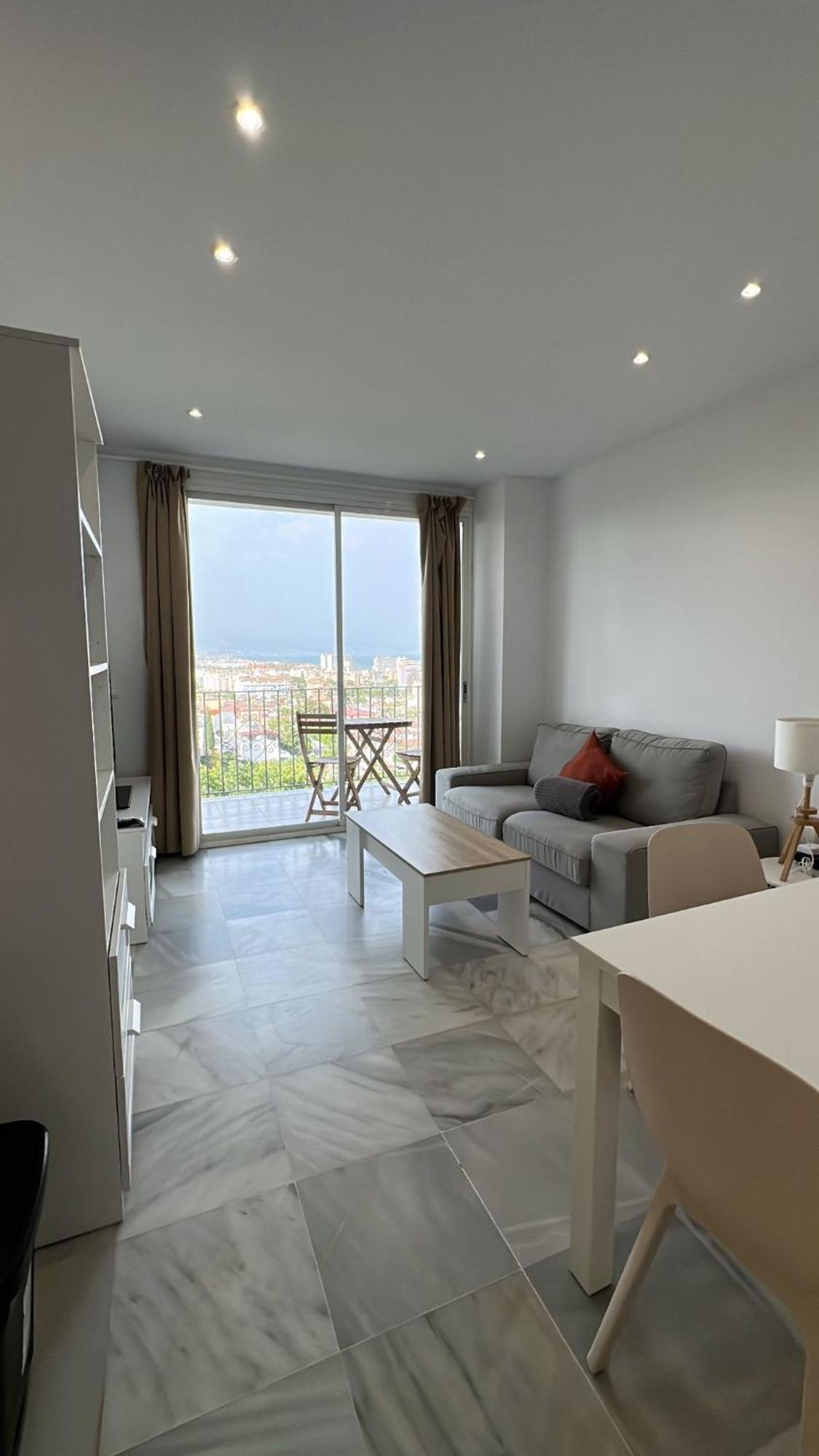 Apt Buenavista En Torremolinos Increibles Vistas Hacia Malaga 5Min Del Centro Y De La Playa Dış mekan fotoğraf